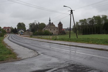 Gmina Mokrsko zyska kolejną nową drogę – tym razem w Krzyworzece